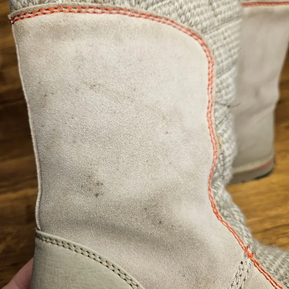 SOREL The Campus Beige Tall Slip on Winter Boots sz 2